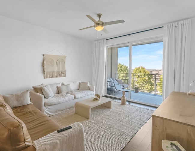 Building Photo - 2800 Treble-5ID104.1