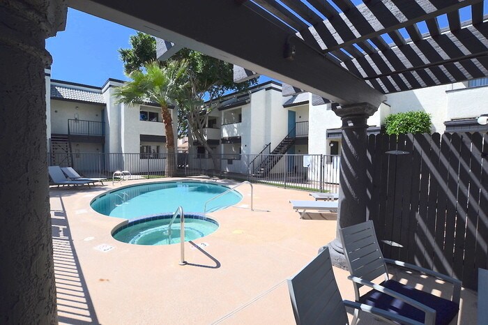 Foto del edificio - Welcome to the Maxwell!