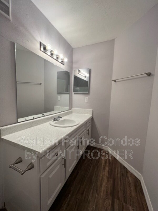 Foto del edificio - 4720 Walden Cir