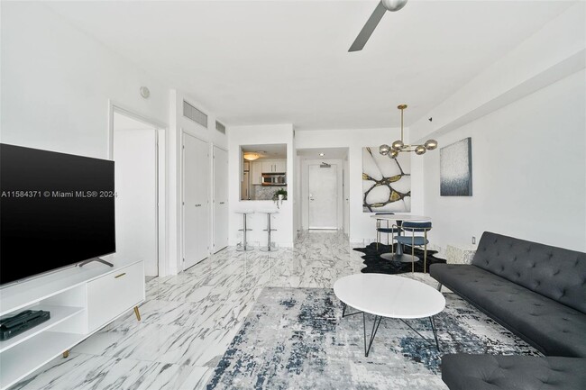 Building Photo - 450 Alton Road Apt #3008, Miami Beach, FL ...