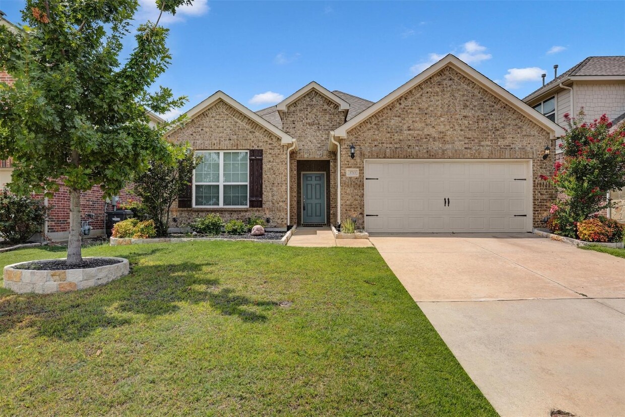 Primary Photo - Located in McKinney's desirable Erwin Farm...