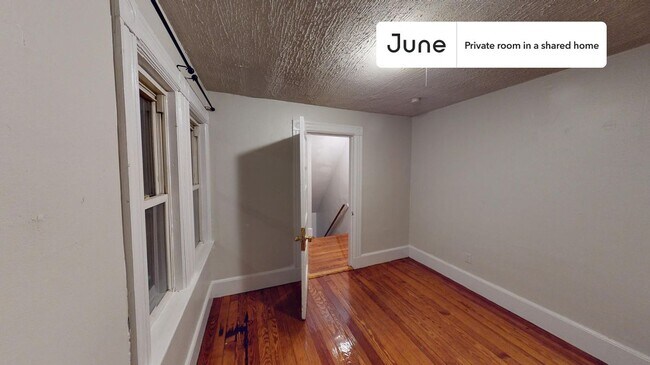 Foto del edificio - Room in Shared 6 bed/2 bath home in Allston