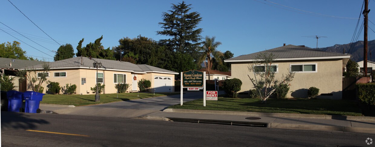 Primary Photo - 9649-9651 E Naomi Ave