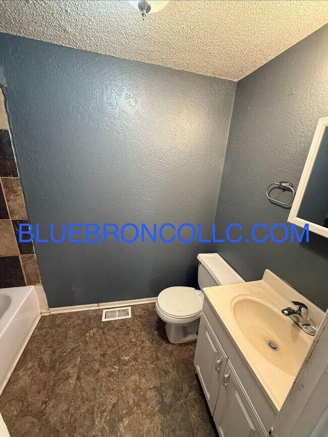 Foto del edificio - Cozy 1 bedroom house with a lot to offer