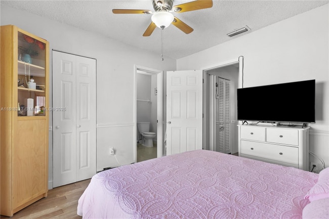 Foto del edificio - 8360 NW 8th St