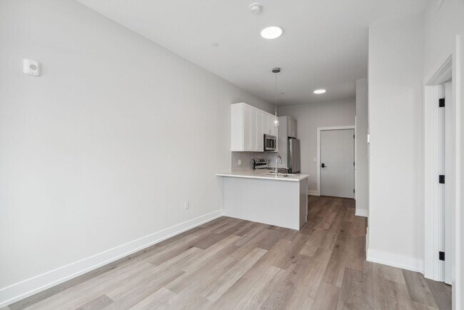 Interior Photo - The Dally