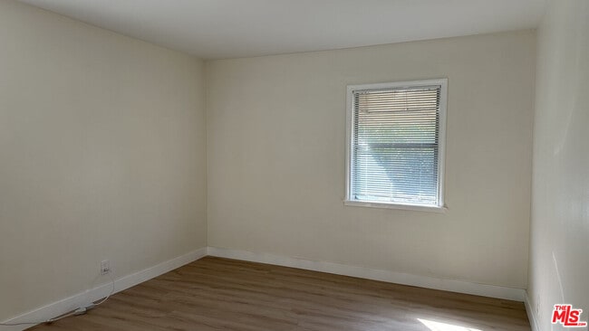 Building Photo - 11225 Emelita St