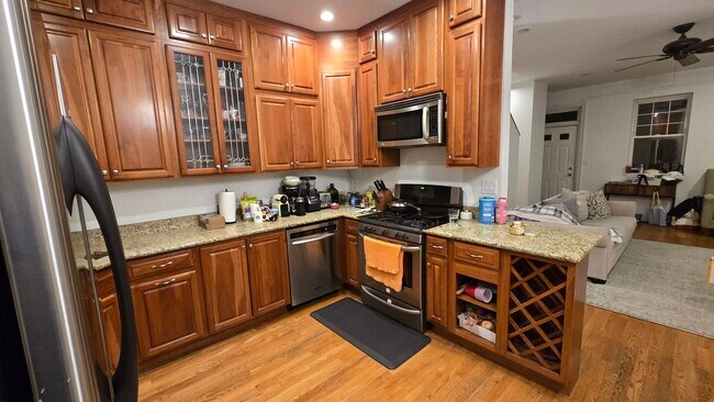 Foto del edificio - 1733 W Crystal St