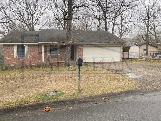 Building Photo - 205 Lynnewood Dr