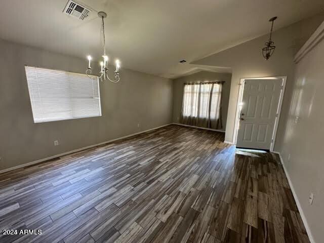 Foto del edificio - 2425 S 159th Ln