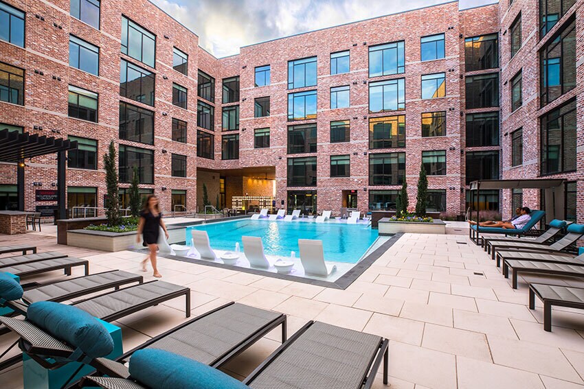 Foto principal - Sleek Studio Living: Where Innovation Meet...