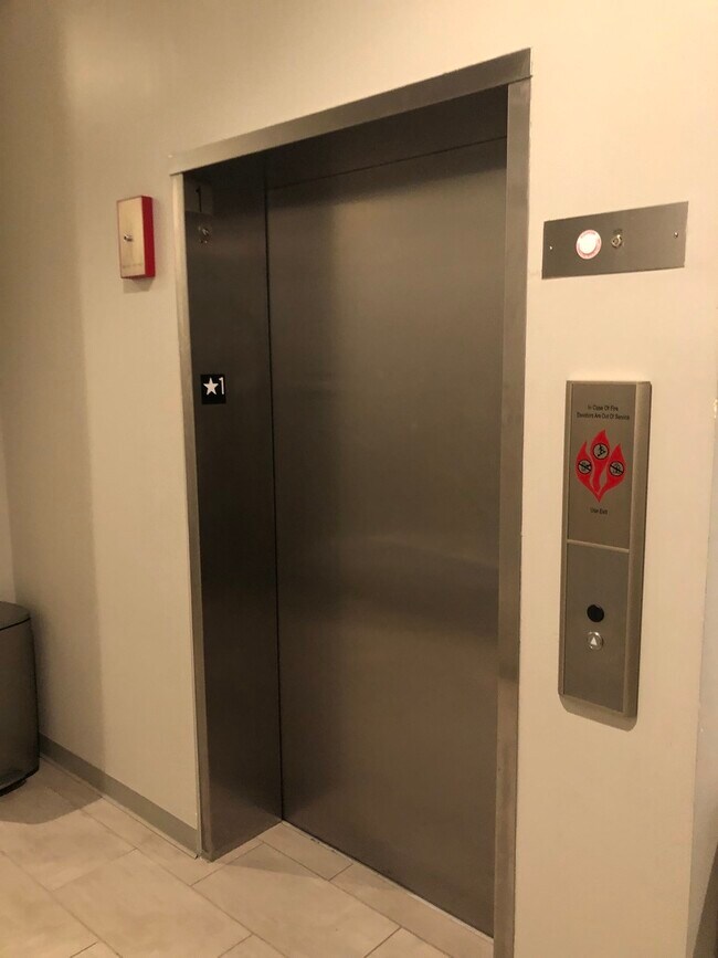 Foto del edificio - 3120 N Broadway