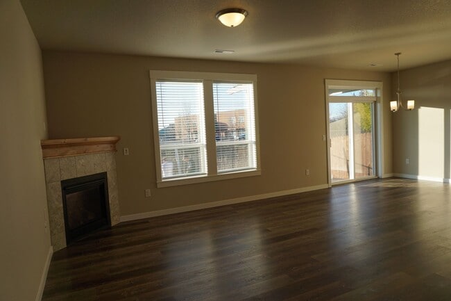 Building Photo - 1710 NW 19th Ave
