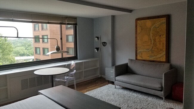 Foto del edificio - 1011 Arlington Blvd