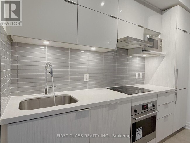 Building Photo - 8 Rouge Valley Dr W