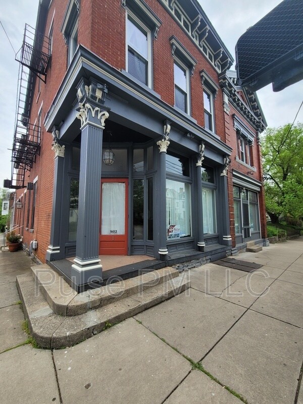 Primary Photo - 1602 Greenup St
