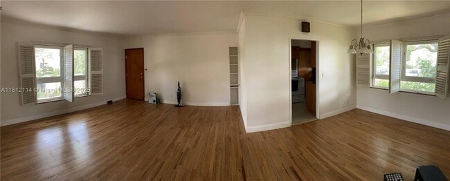 Building Photo - 7620 SW 56th Ave
