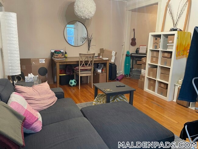 Foto del edificio - 170 Maple St