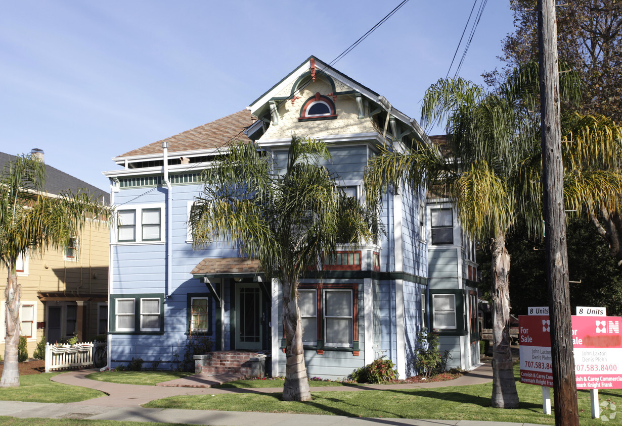 Primary Photo - Santa Clara Apartments