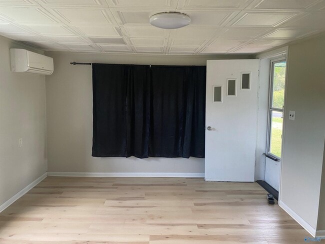 Building Photo - 239 Cryer Rd