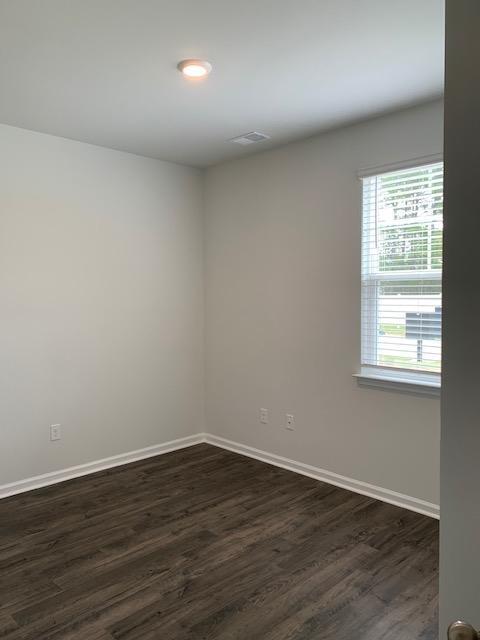 Foto del edificio - 116 Legends Dr