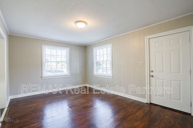 Foto del edificio - 604 Melba Ave