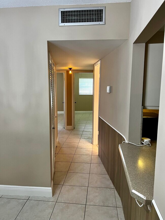 Foto del edificio - 5401 NW 2nd Ave