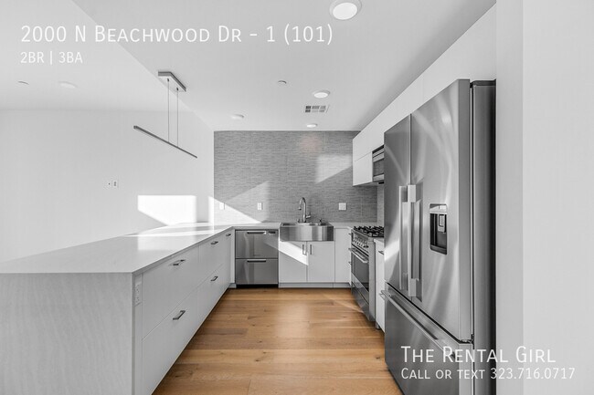 Foto del edificio - 2000 Beachwood Dr