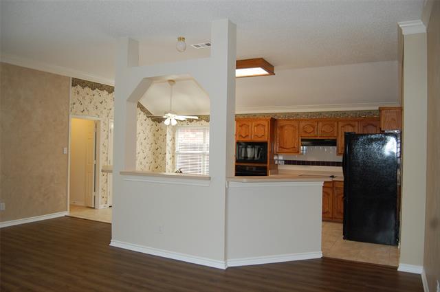 Building Photo - 1513 Tanglewood Dr