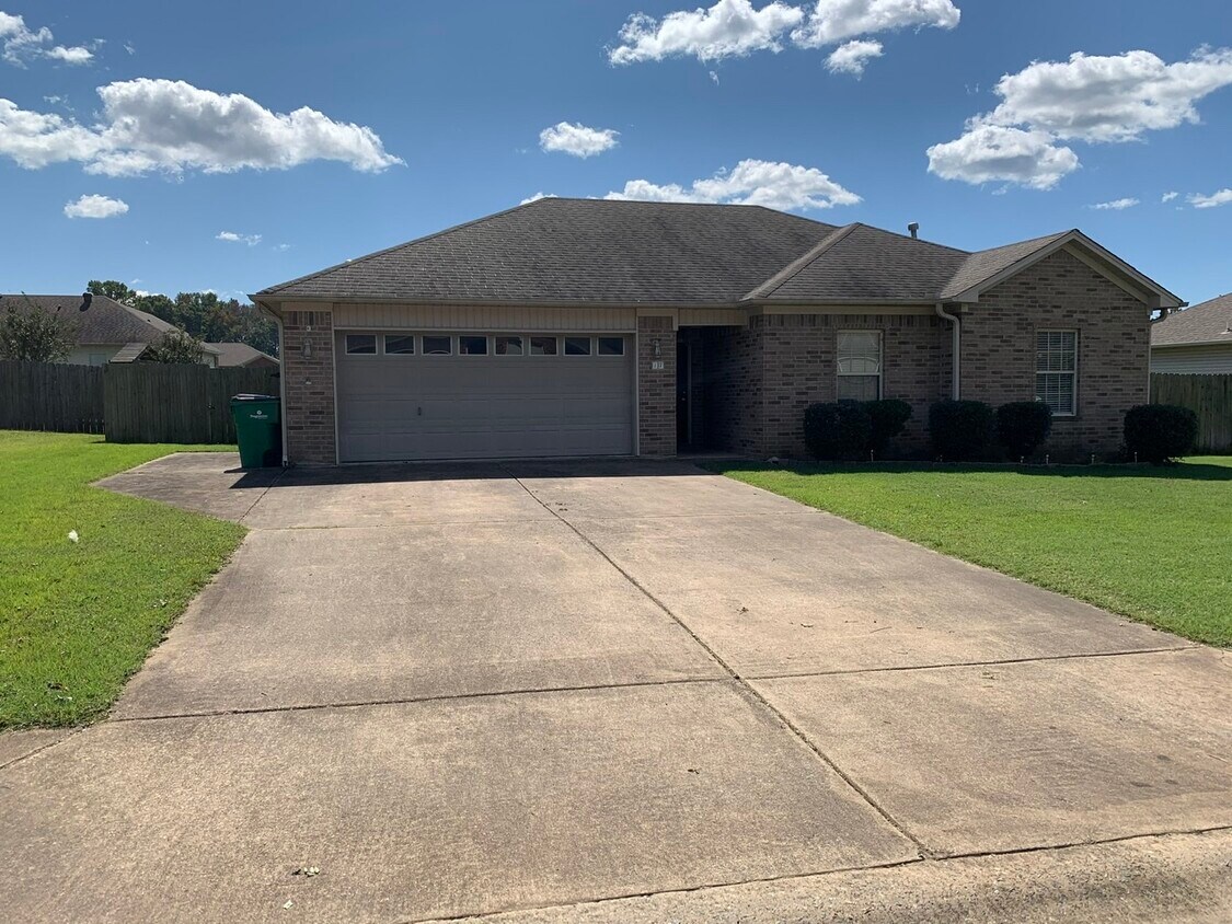 17 Thunderbird Dr, Cabot, AR 72023 House for Rent in Cabot, AR