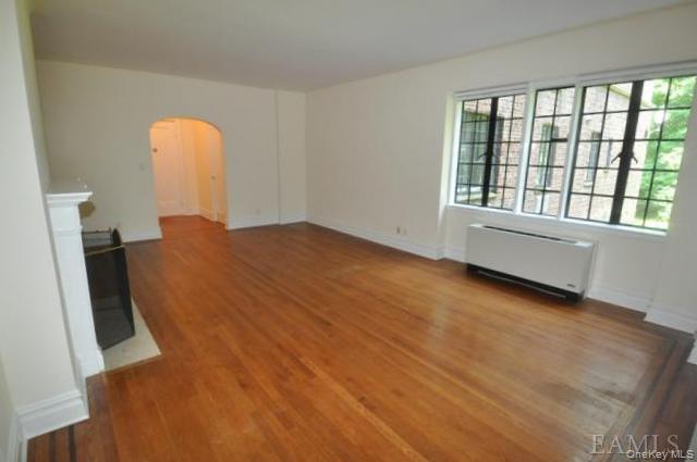 Foto del edificio - 155 Garth Rd