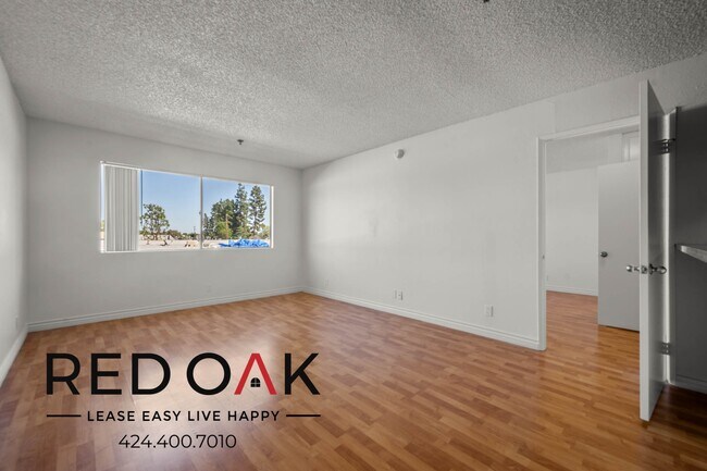 Foto del edificio - Fabulous Two Bedroom with Central Heat and...