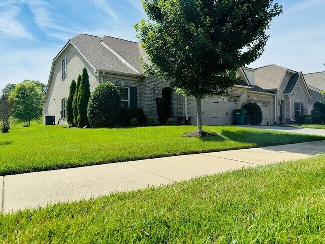 Foto del edificio - 1015 Callaway Dr