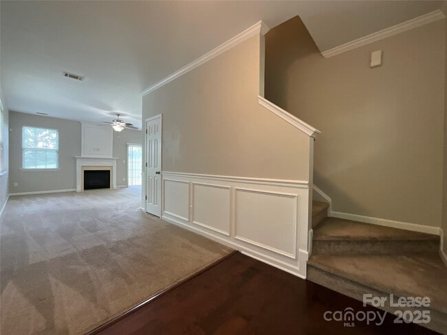 Building Photo - 10846 Traders Ct