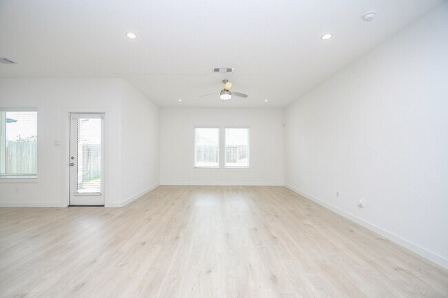 Foto del edificio - 30030 Gallatin River Ln