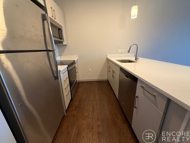 Building Photo - 40A Marion St