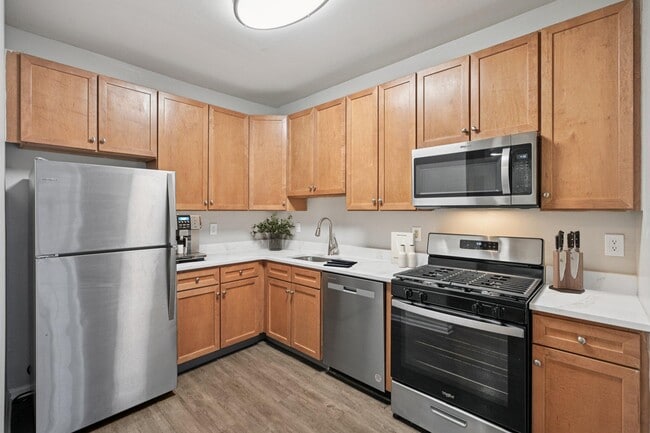 Building Photo - The Highlands at Cherry Hill