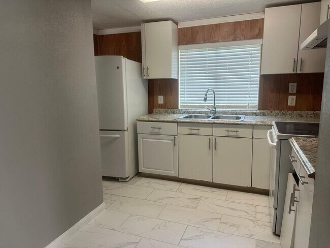 Foto del edificio - 238 County Rd 3415