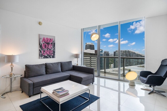 Building Photo - 485 Brickell Ave
