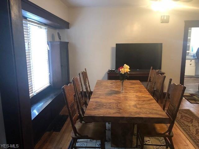 Foto del edificio - 4509 Bush Ave