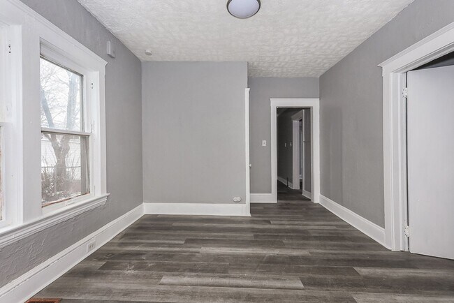 Foto del edificio - 2307 Garden Ave