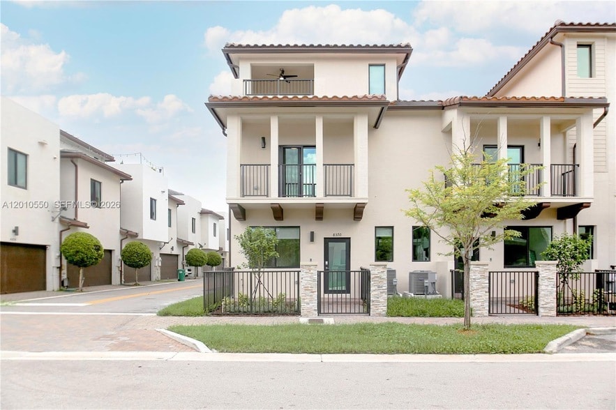 Photo - 8370 NW 49TH St Unit 8370