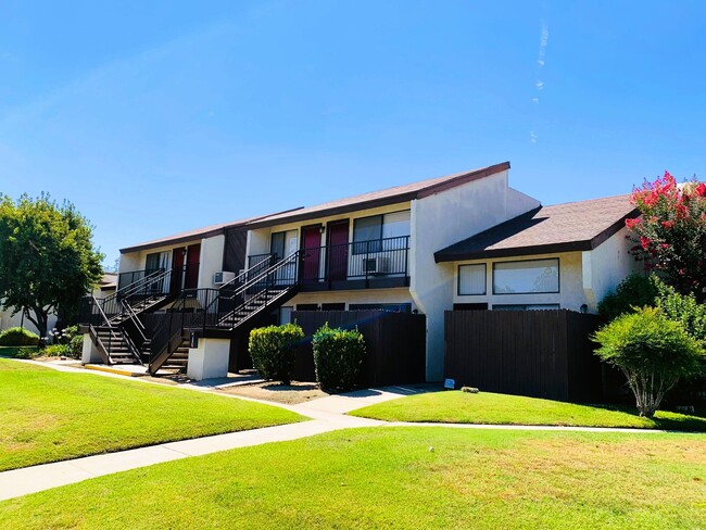 Cedarwood Apartments - Apartments In Bakersfield, Ca 