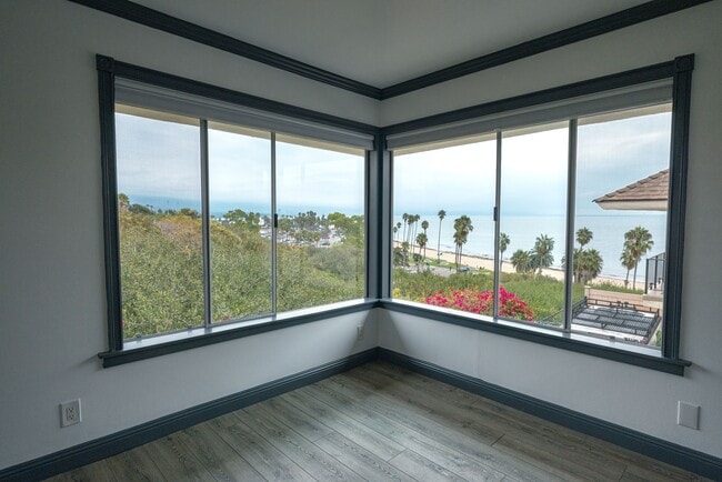 80-4 - Seacliff Apartments