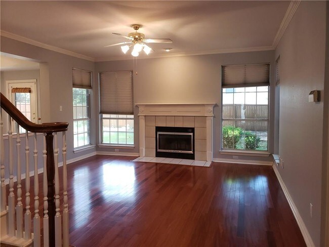 Building Photo - 209 Prism Ln