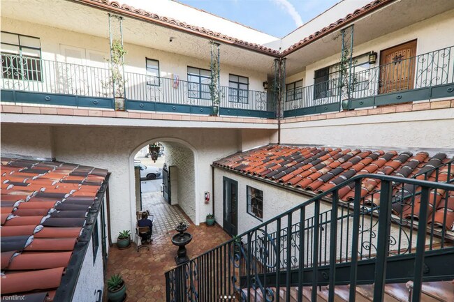 Foto del edificio - 131 S La Brea Ave