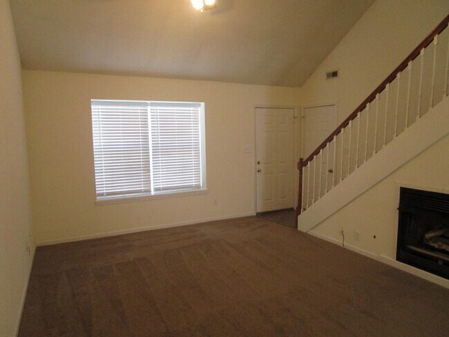 Building Photo - 3401 Ponderosa St