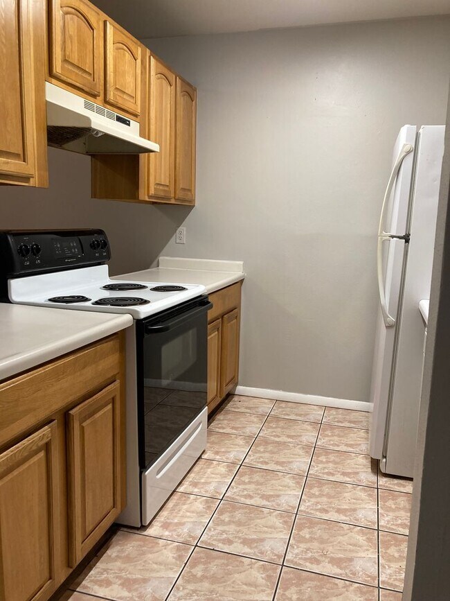 Building Photo - Decatur 5513