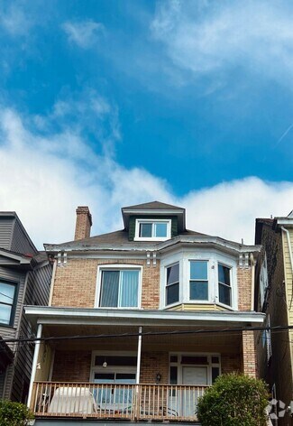 Building Photo - 4031 Vinceton St