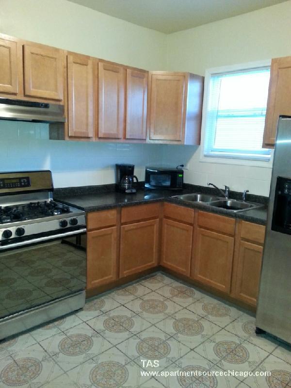 Foto principal - 2940 N Kimball Ave